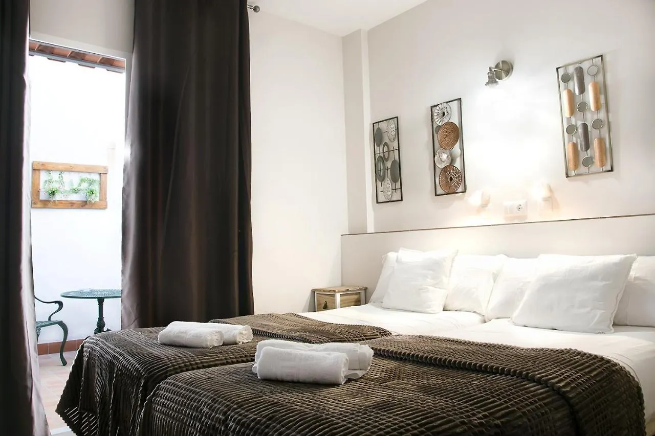 Guest house Hostal Cuevas Fuengirola