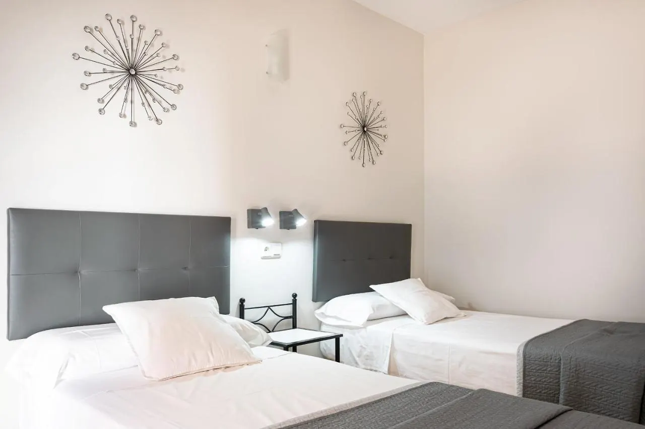 Hostal Cuevas Fuengirola