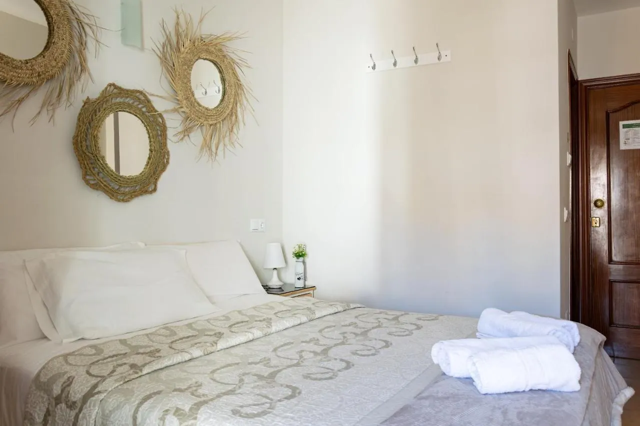 Hostal Cuevas Fuengirola