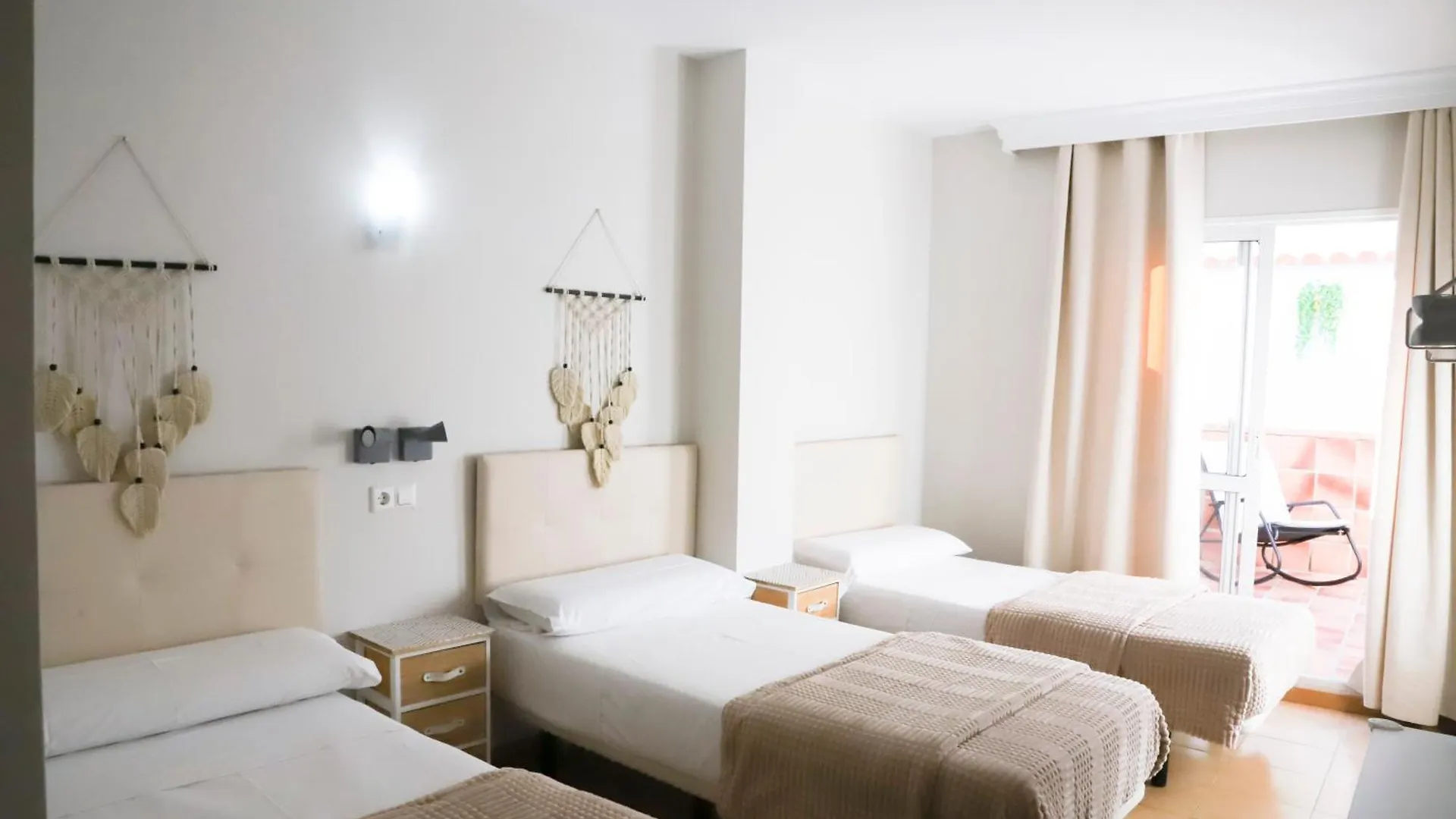 Hostal Cuevas Fuengirola Maison d'hôtes
