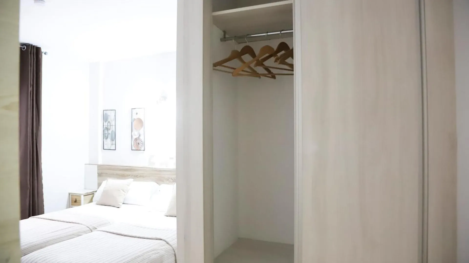 Hostal Cuevas Fuengirola 2*,  Испания
