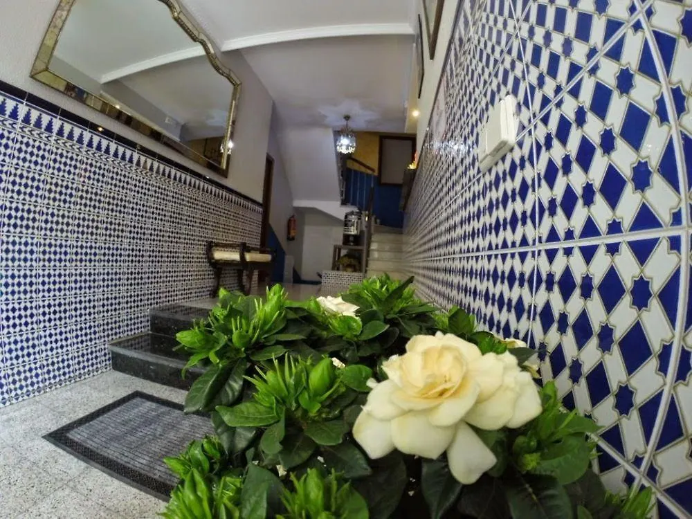 Гостевой дом Hostal Cuevas Fuengirola